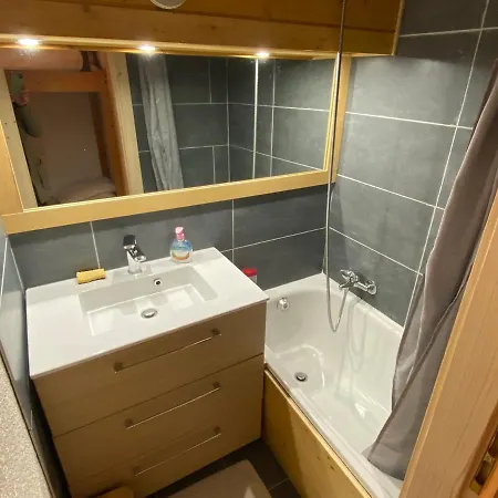 Apartment Appt Lumineux Avec Mezzanine, 2 Balcons, A 200m Des Telesieges - Fr-1-693-44 Chatel